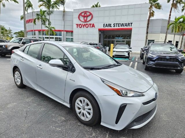 2020 Toyota Prius LE