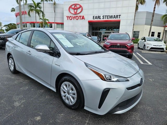 2020 Toyota Prius LE