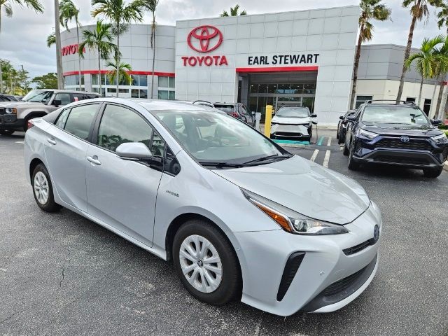 2020 Toyota Prius LE