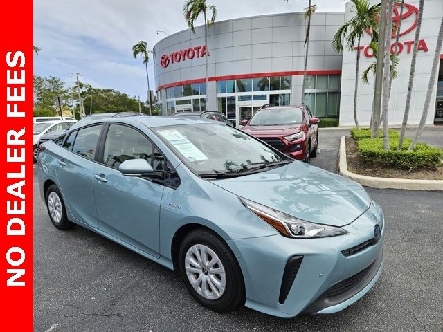 2020 Toyota Prius LE