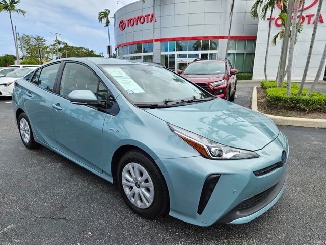 2020 Toyota Prius LE