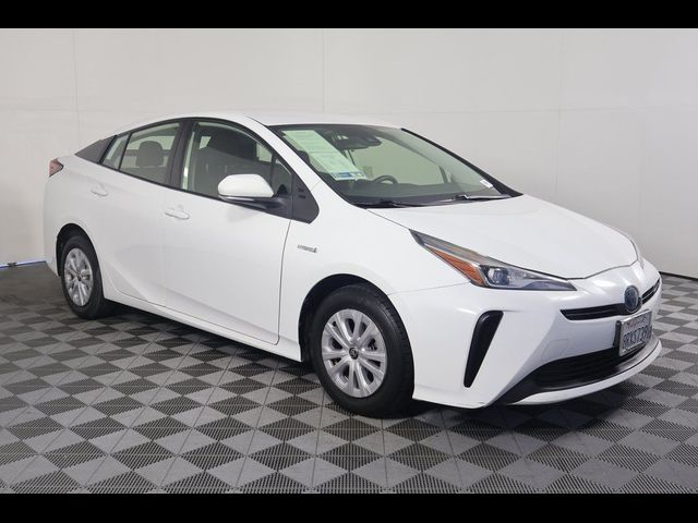 2020 Toyota Prius LE