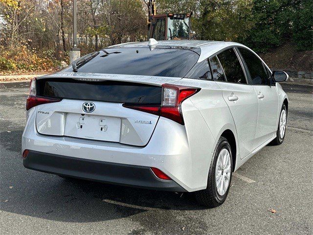 2020 Toyota Prius LE