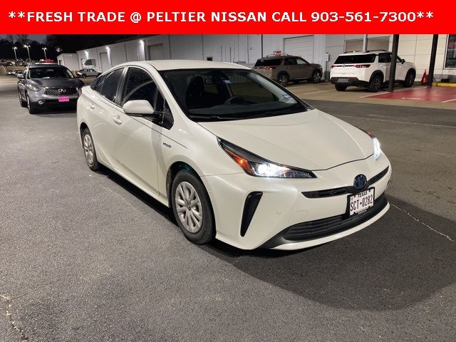 2020 Toyota Prius LE