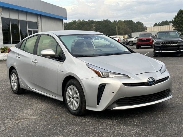 2020 Toyota Prius LE