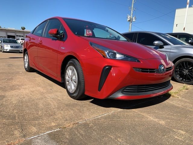 2020 Toyota Prius LE