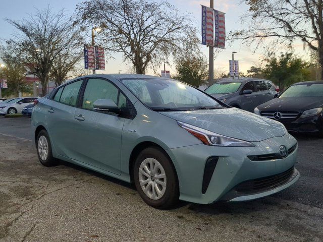 2020 Toyota Prius LE