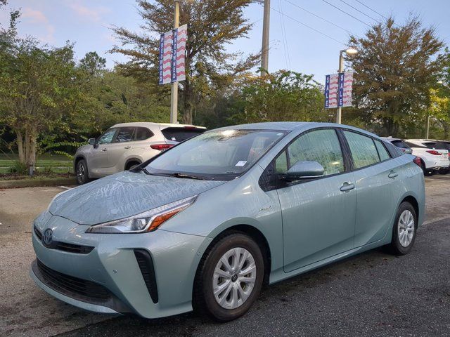 2020 Toyota Prius L Eco