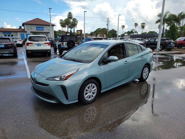 2020 Toyota Prius LE