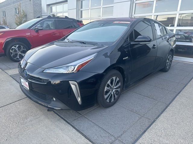 2020 Toyota Prius LE