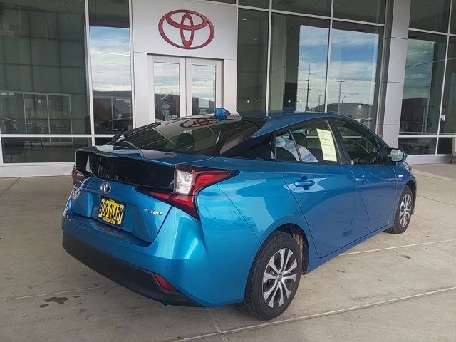 2020 Toyota Prius LE