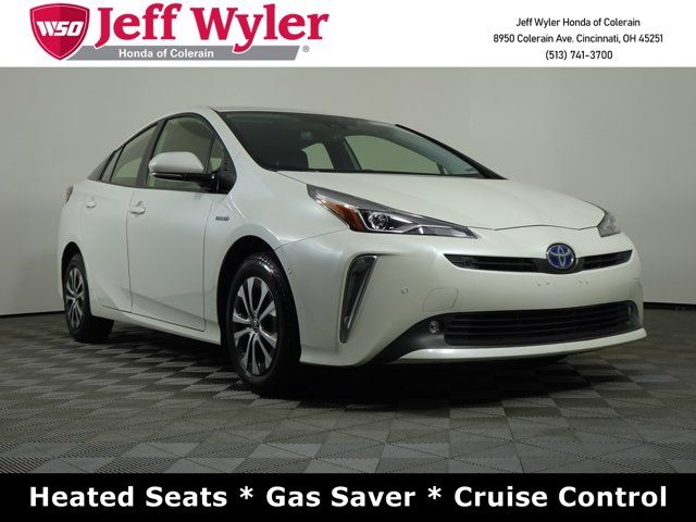 2020 Toyota Prius XLE