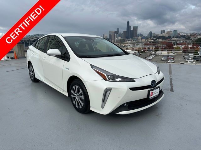 2020 Toyota Prius XLE