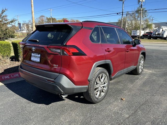 2020 Toyota RAV4 XLE Premium