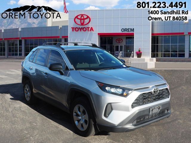 2020 Toyota RAV4 LE