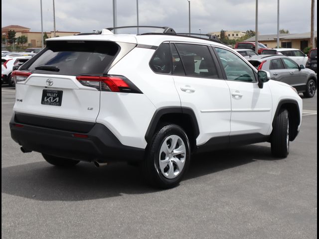 2020 Toyota RAV4 LE