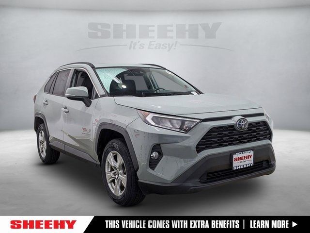 2020 Toyota RAV4 XLE