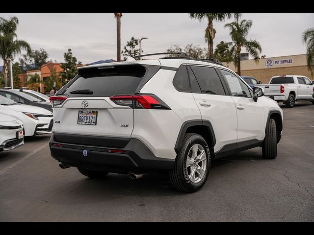 2020 Toyota RAV4 XLE