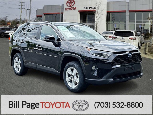 2020 Toyota RAV4 Hybrid XLE