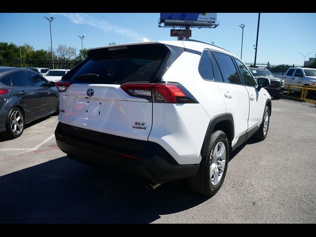 2020 Toyota RAV4 Hybrid XLE