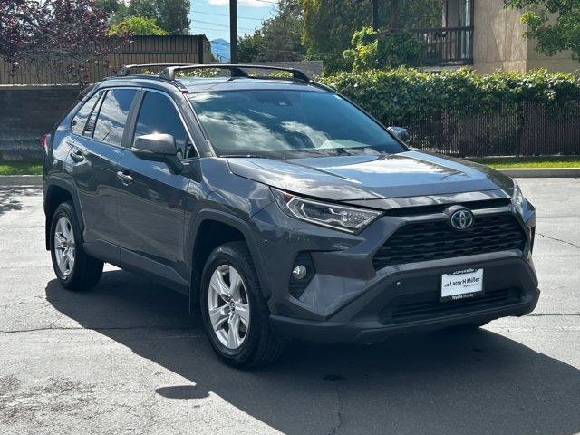 2020 Toyota RAV4 Hybrid XLE