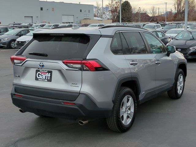 2020 Toyota RAV4 Hybrid XLE