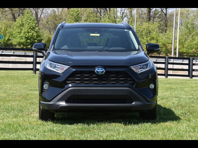 2020 Toyota RAV4 Hybrid XLE
