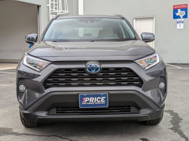 2020 Toyota RAV4 Hybrid XLE