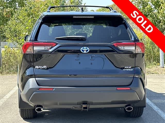 2020 Toyota RAV4 Hybrid XLE