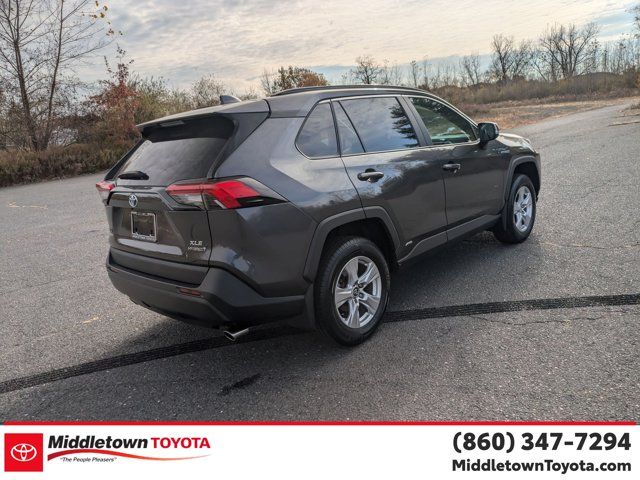 2020 Toyota RAV4 Hybrid XLE