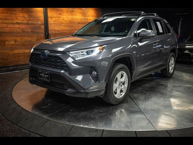 2020 Toyota RAV4 Hybrid XLE