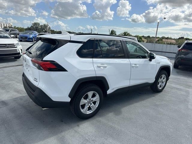 2020 Toyota RAV4 Hybrid XLE