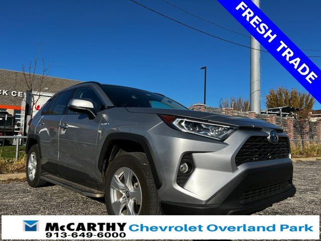 2020 Toyota RAV4 Hybrid XLE