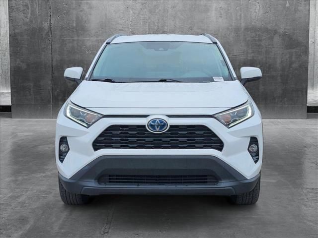 2020 Toyota RAV4 Hybrid XLE