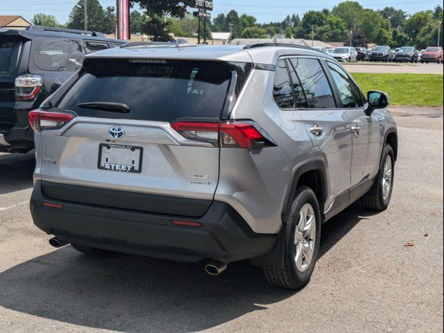 2020 Toyota RAV4 Hybrid XLE