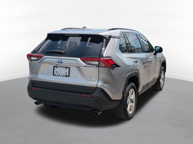 2020 Toyota RAV4 Hybrid XLE