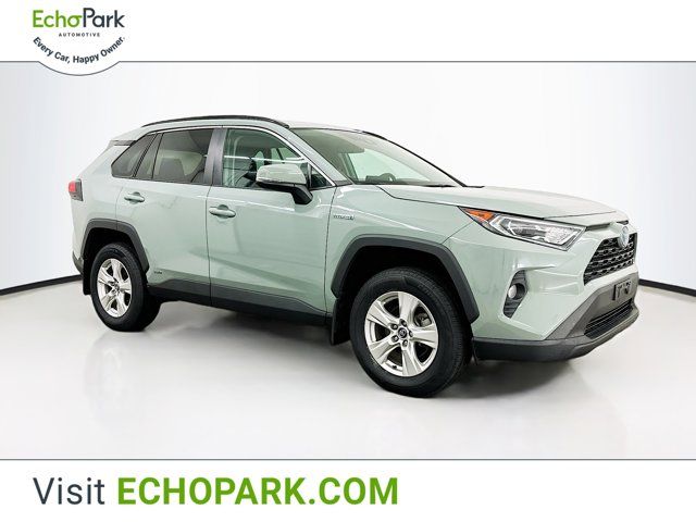 2020 Toyota RAV4 Hybrid XLE