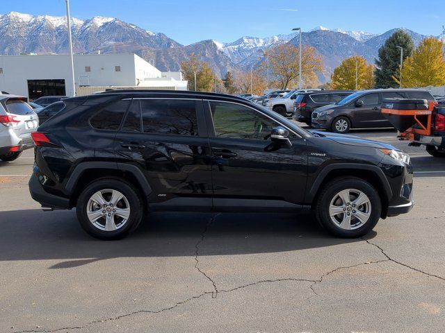 2020 Toyota RAV4 Hybrid XLE