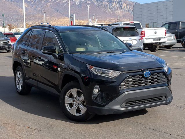 2020 Toyota RAV4 Hybrid XLE