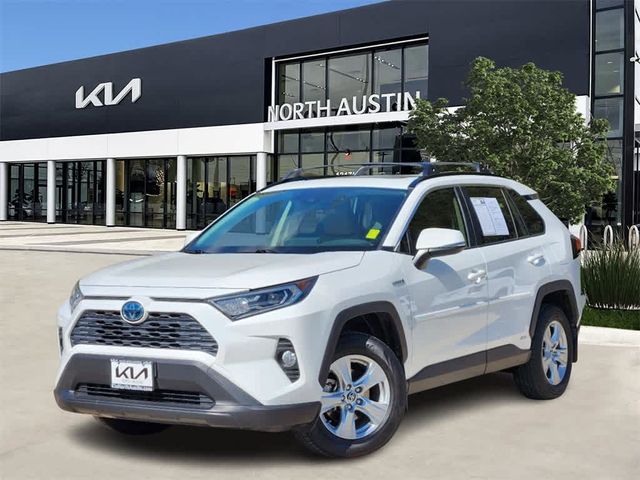 2020 Toyota RAV4 Hybrid XLE