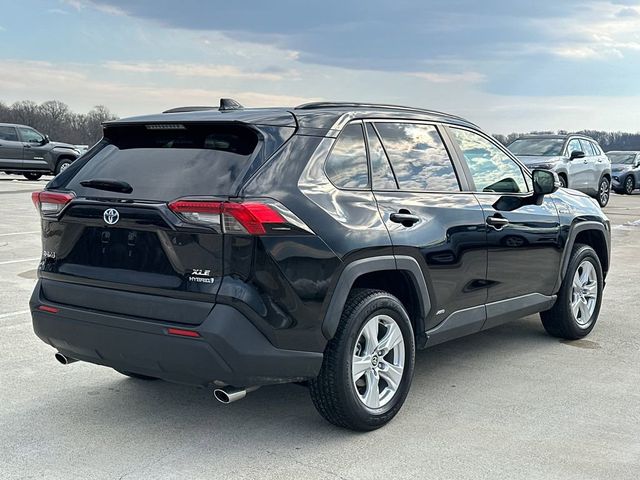 2020 Toyota RAV4 Hybrid XLE