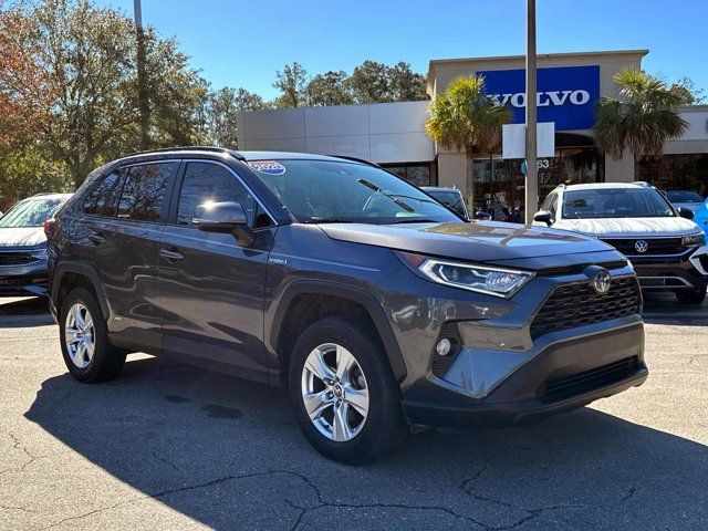 2020 Toyota RAV4 Hybrid XLE