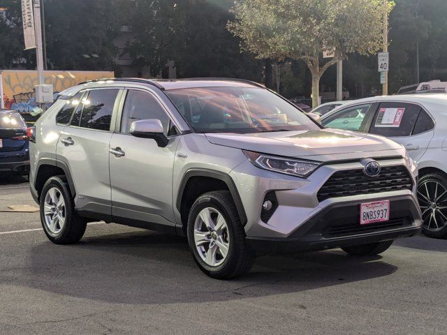 2020 Toyota RAV4 Hybrid XLE