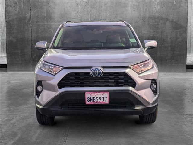 2020 Toyota RAV4 Hybrid XLE