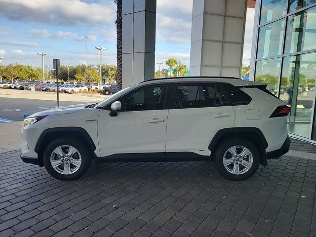 2020 Toyota RAV4 Hybrid XLE