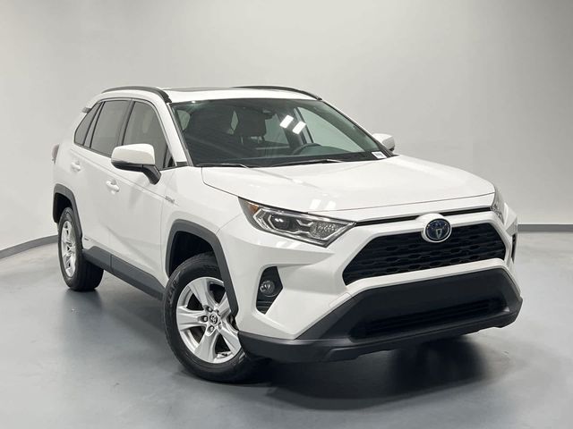 2020 Toyota RAV4 Hybrid XLE