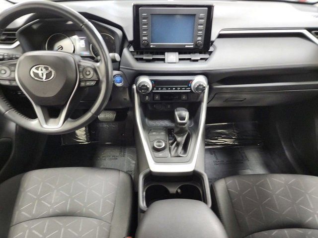 2020 Toyota RAV4 Hybrid XLE