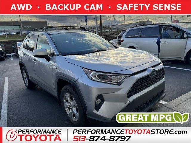 2020 Toyota RAV4 Hybrid XLE