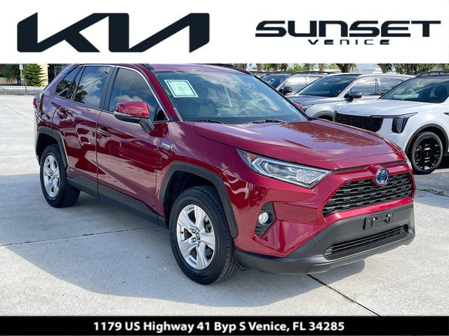 2020 Toyota RAV4 Hybrid XLE