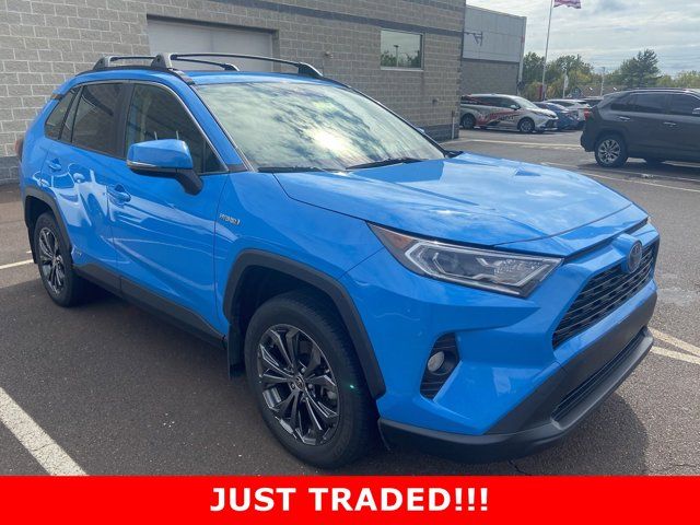 2020 Toyota RAV4 Hybrid XLE